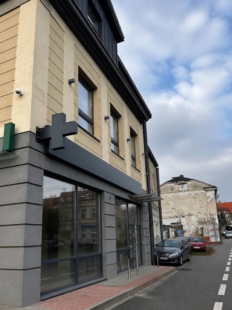 Apteka, sklep przy dworcu Radom Główny
