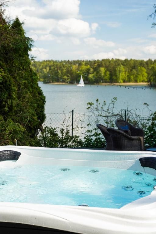 Dom Wiejska 39 a, place to stay near Ruciane-Nida station
