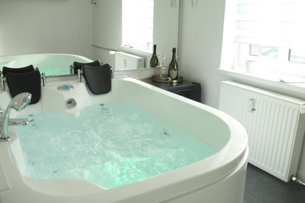 Bubble Suite Rybnik, place to stay near Rybnik station