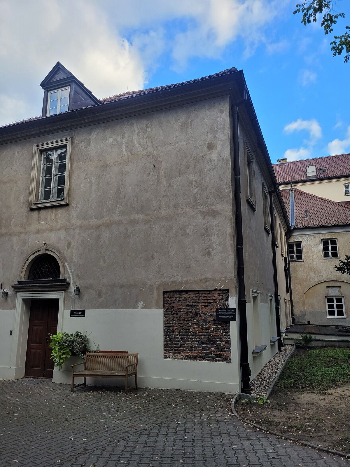 Klasztor oo. Dominikanów, atrakcja w pobliżu dworca Rzeszów Osiedle