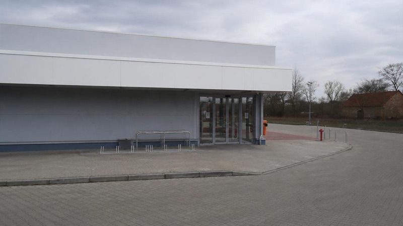 Dino, sklep przy dworcu Ścinawa
