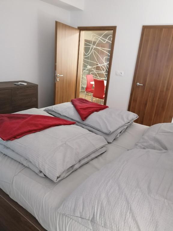 Foreta, place to stay near Železničná stanica Bratislava-Petržalka station