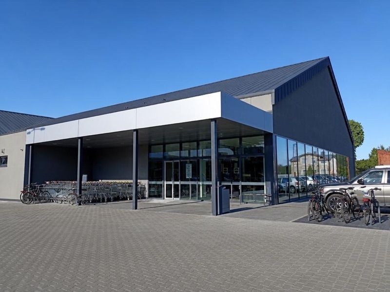 Lidl, sklep przy dworcu Sławno