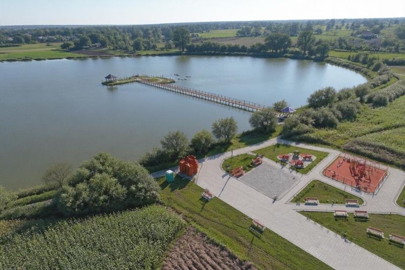 Strefa rekreacji w Januszowicach, atrakcja w pobliżu dworca Słomniki