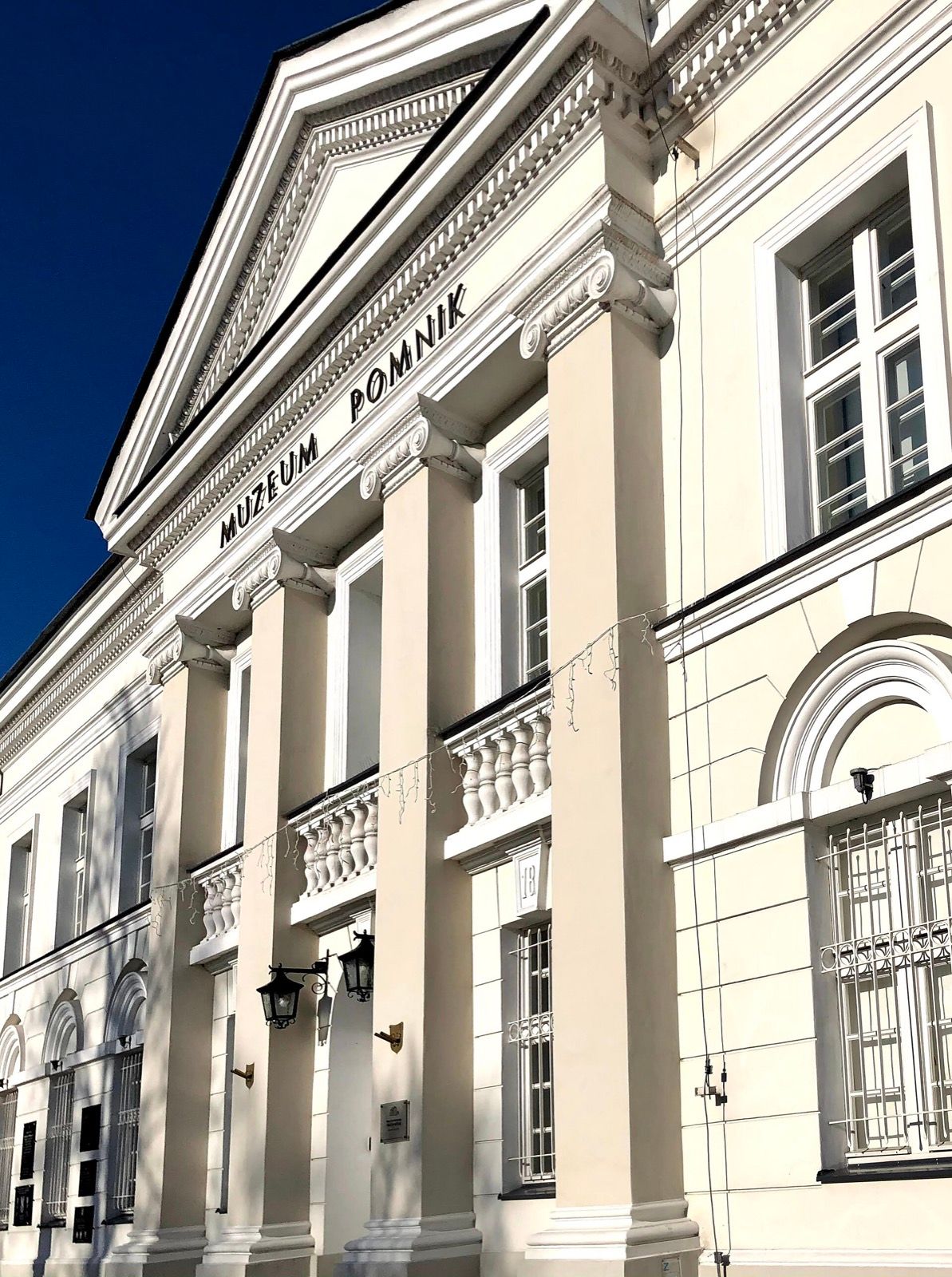 Muzeum Ziemi Sochaczewskiej i Pola Bitwy nad Bzurą, atrakcja w pobliżu dworca Sochaczew