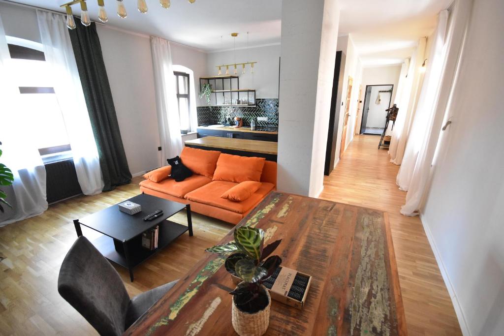 Apartamenty Basztowa, place to stay near Świdnica Miasto station