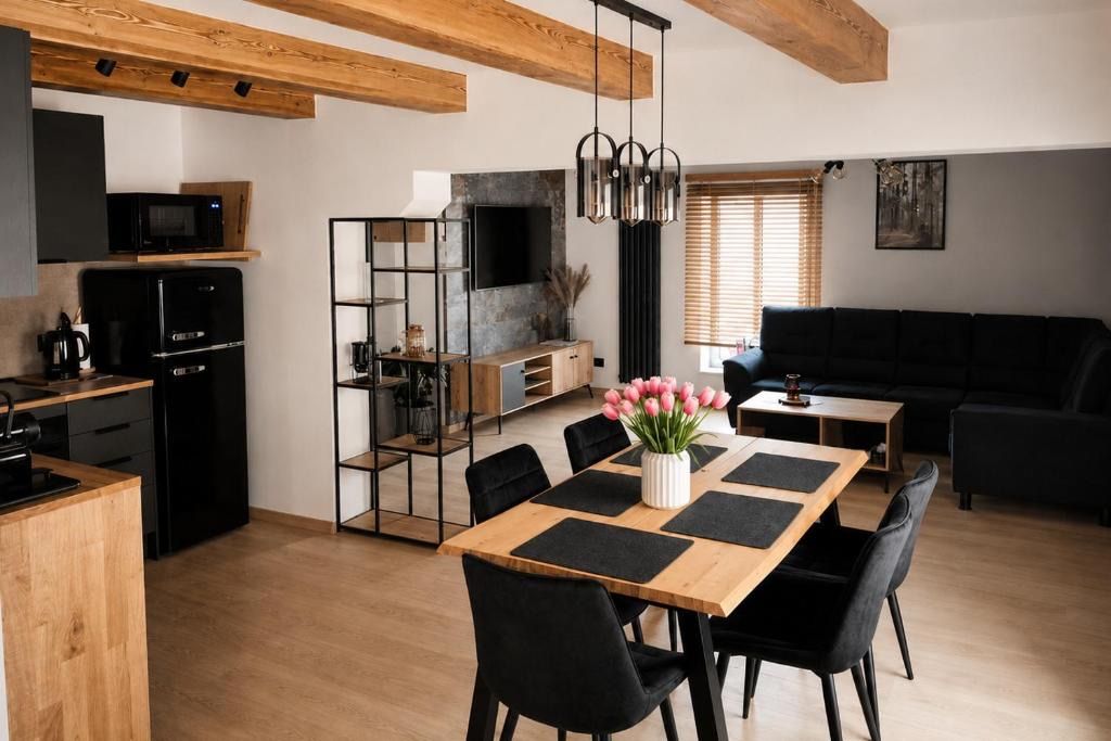 Apartamenty Rynek Szamotuły, place to stay near Szamotuły station