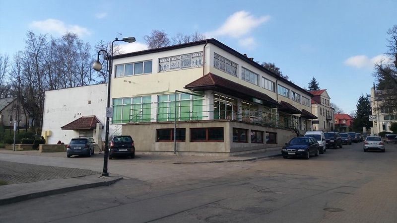 Delikatesy Centrum, sklep przy dworcu Szczebrzeszyn