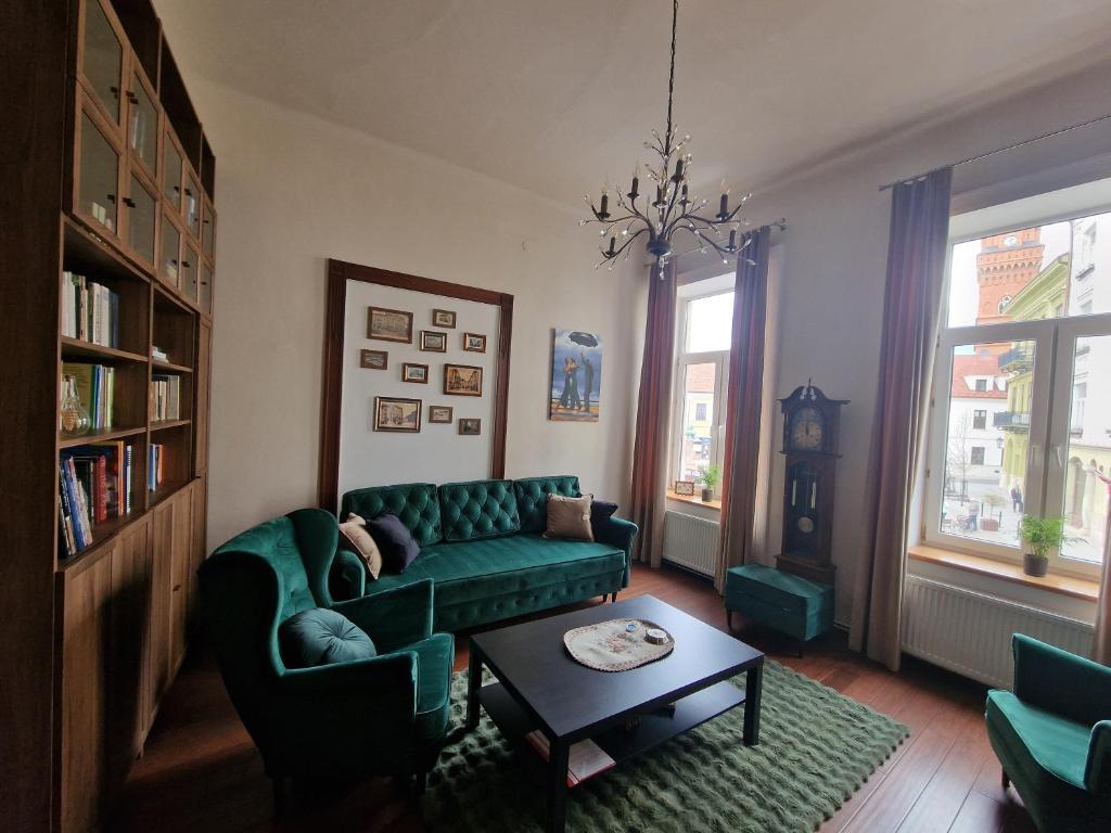 Klimatyczny Apartament w centrum Starego Miasta, place to stay near Tarnów station