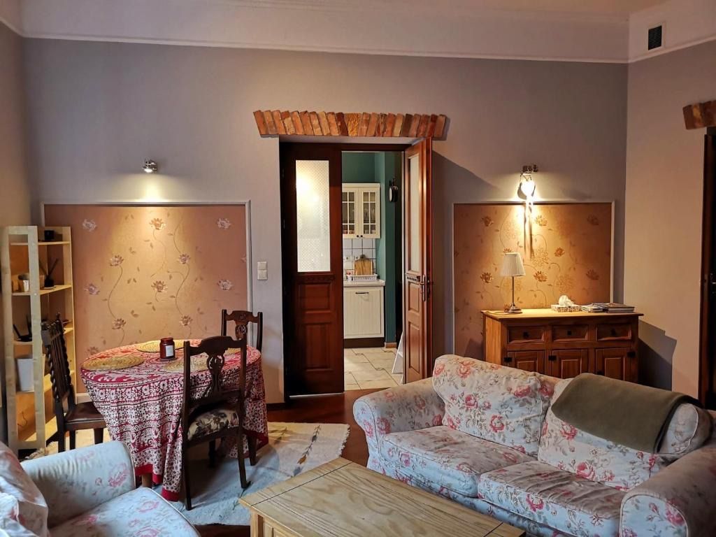 Charlotte Apartment, place to stay near Tarnów station