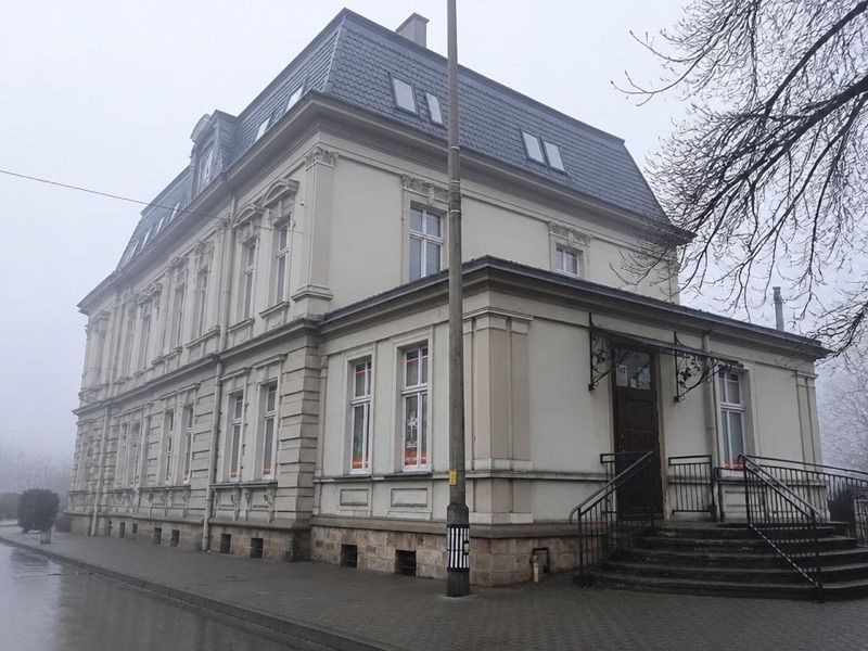 APTEKA ZDROWIT i Punkt Szczepień/Medycyna Podróży, sklep przy dworcu Tarnowskie Góry