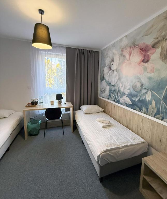 Willa Czarnieckiego, place to stay near Warka station