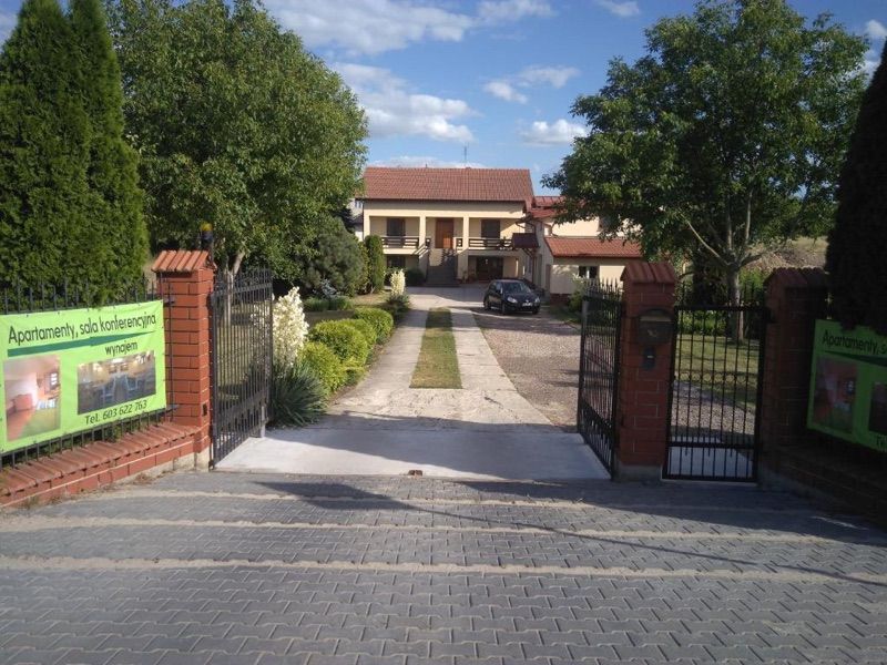 Apartamenty Warka, place to stay near Warka station