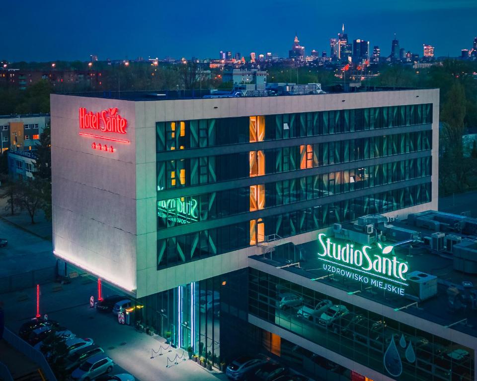 Hotel Sante, place to stay near Warszawa Gdańska station