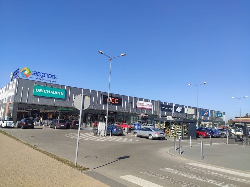 Era Park Handlowy Wieluń, shopping mall near Wieluń station