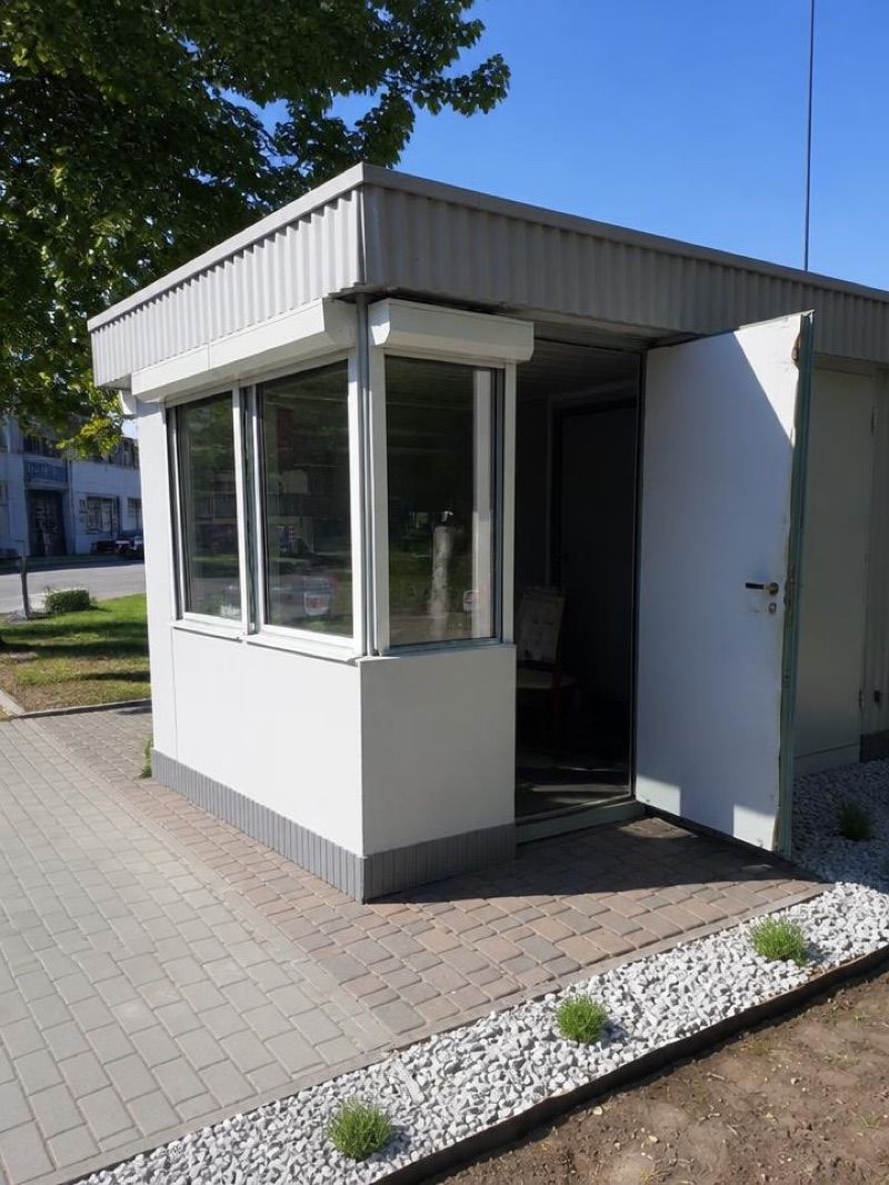 Kiosk LOTTO, sklep przy dworcu Wieluń