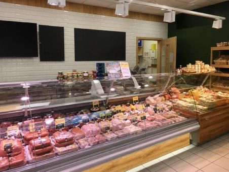 Delikatesy Mięsne Gzella, sklep przy dworcu Włocławek