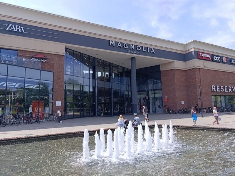 Magnolia Park, shopping mall near Wrocław Mikołajów station