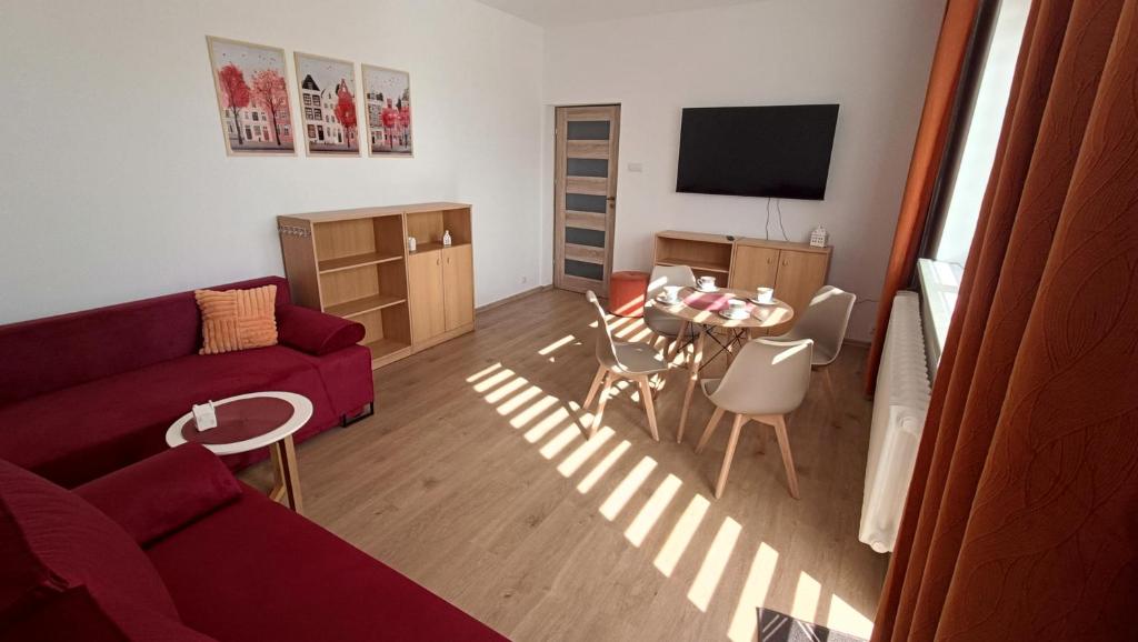 Cozy Duo, place to stay near Zduńska Wola Karsznice station