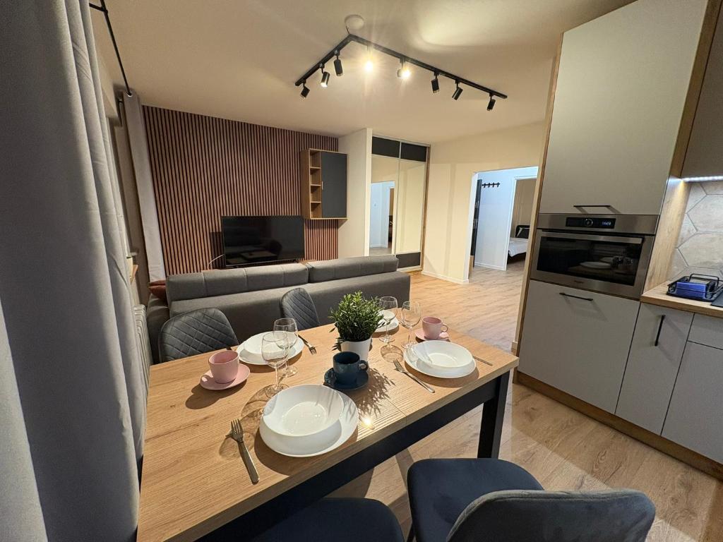 Tabago Studio 26 Zduńska Wola Gierymskiego, place to stay near Zduńska Wola Karsznice station