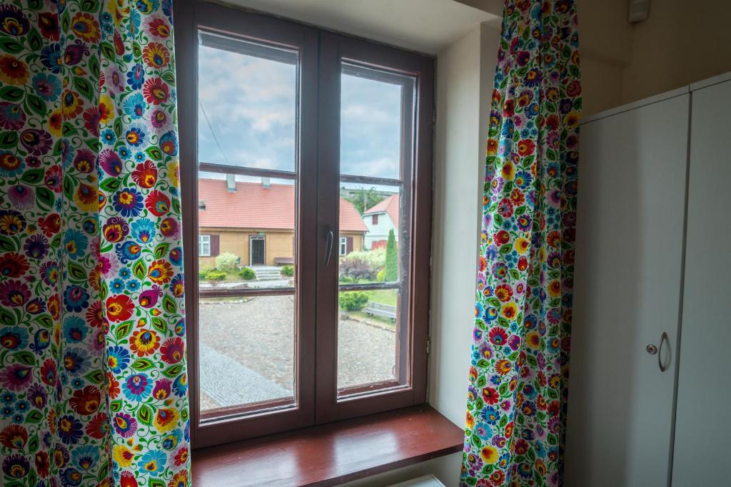 Gościniec FOLKier, place to stay near Zgierz Dworzec Pkp station